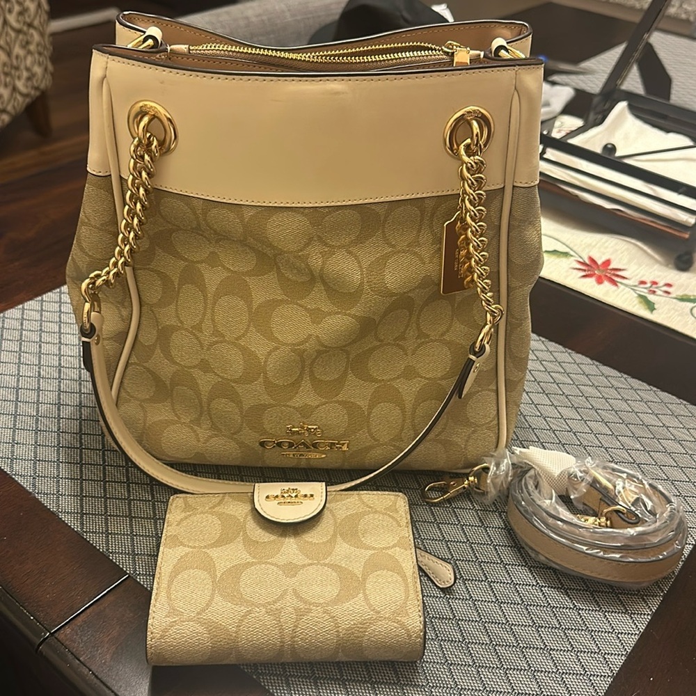 Coach purse and matching wallet.